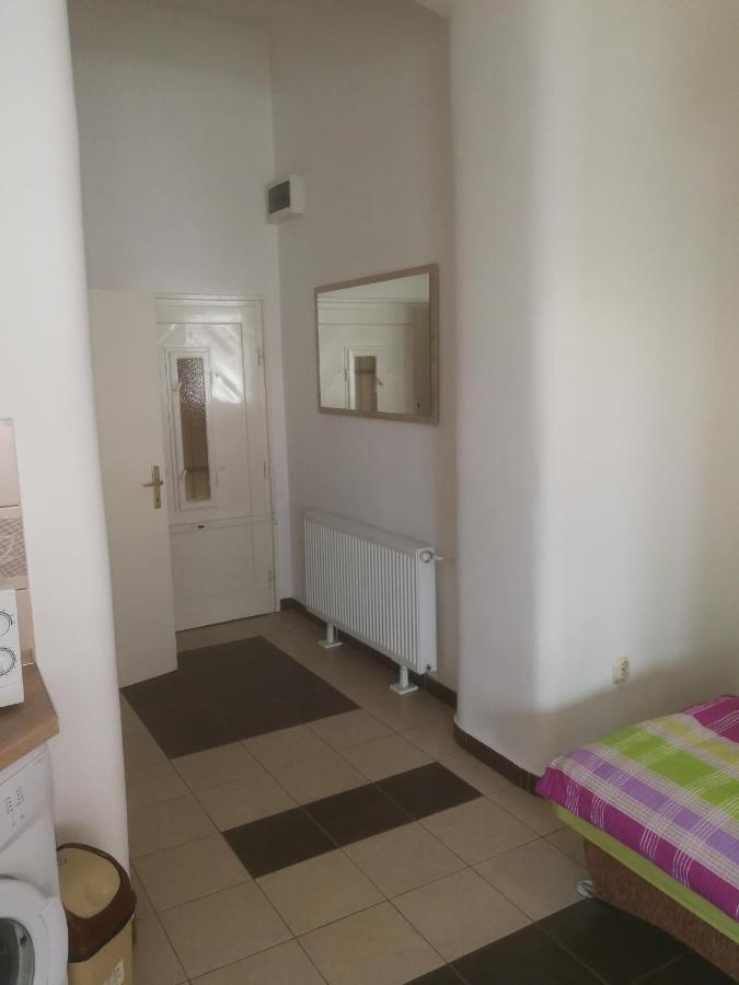 Next Door Apartament